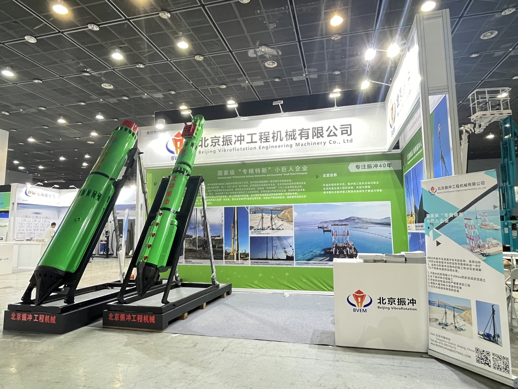 130-180 KW ফ্রিকোয়েন্সি রূপান্তর নিয়ন্ত্রণ প্রকার এবং 10/20 M3/min বায়ু প্রবাহ হার সঙ্গে Vibroflotation সরঞ্জাম
