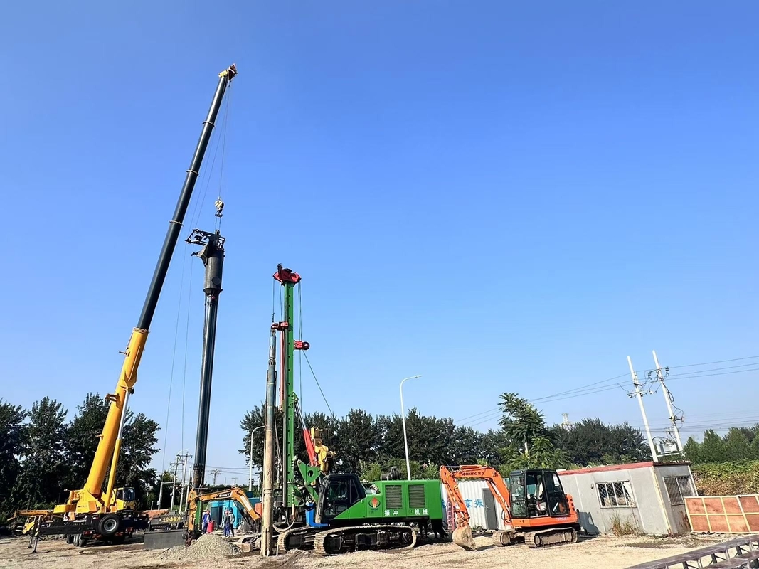 130-180 KW ফ্রিকোয়েন্সি রূপান্তর নিয়ন্ত্রণ প্রকার এবং 10/20 M3/min বায়ু প্রবাহ হার সঙ্গে Vibroflotation সরঞ্জাম